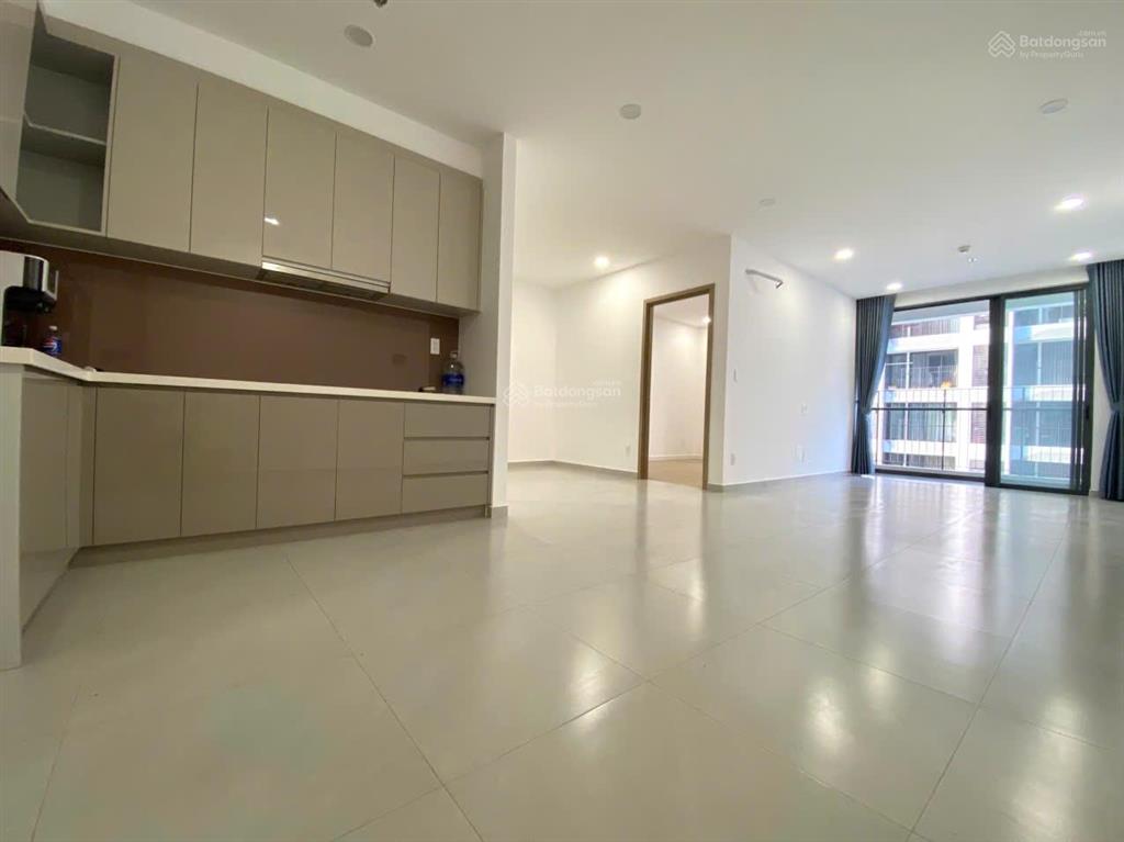 Cho thuê căn hộ 1+1pn view hồ bơi 1700m2 rèm, nước nóng, máy lạnh bếp, hút mùi 6 triệu/th