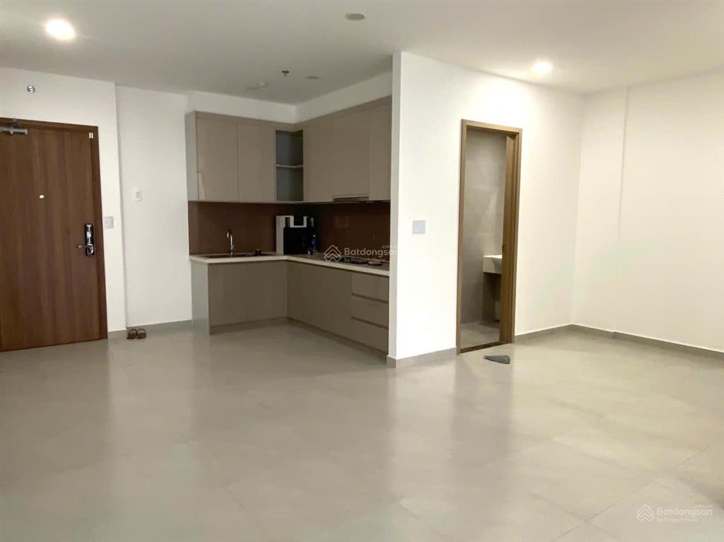 Cho thuê căn hộ 1+1pn view hồ bơi 1700m2 rèm, nước nóng, máy lạnh bếp, hút mùi 6 triệu/th
