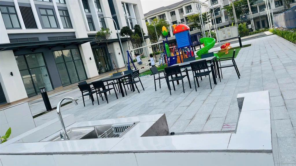 Chính chủ cần bán ch citi alto, lầu cao, view q1, giá 2 tỷ 950   0938 783 ***
