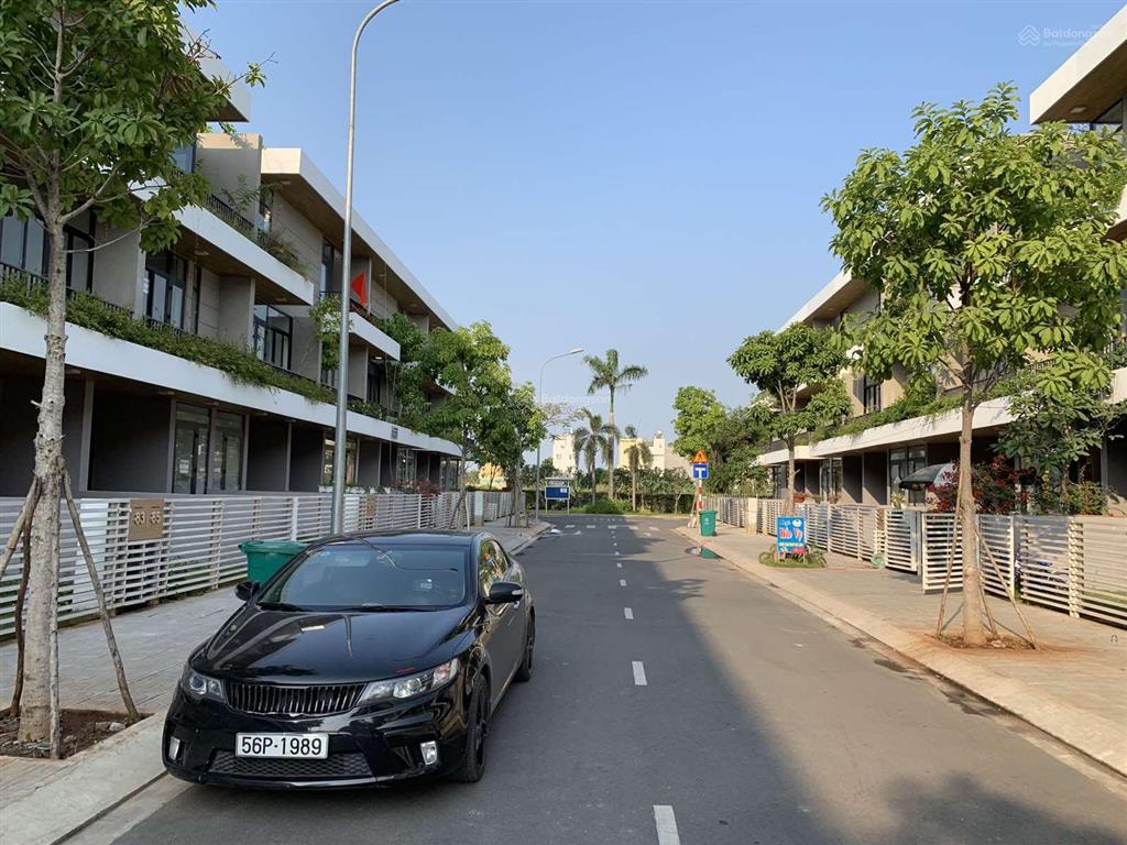Chính chủ bán lô đất dt 109m2, shr, kdc cát lái, ngay trung tâm tp. hcm giá 71tr/m2!