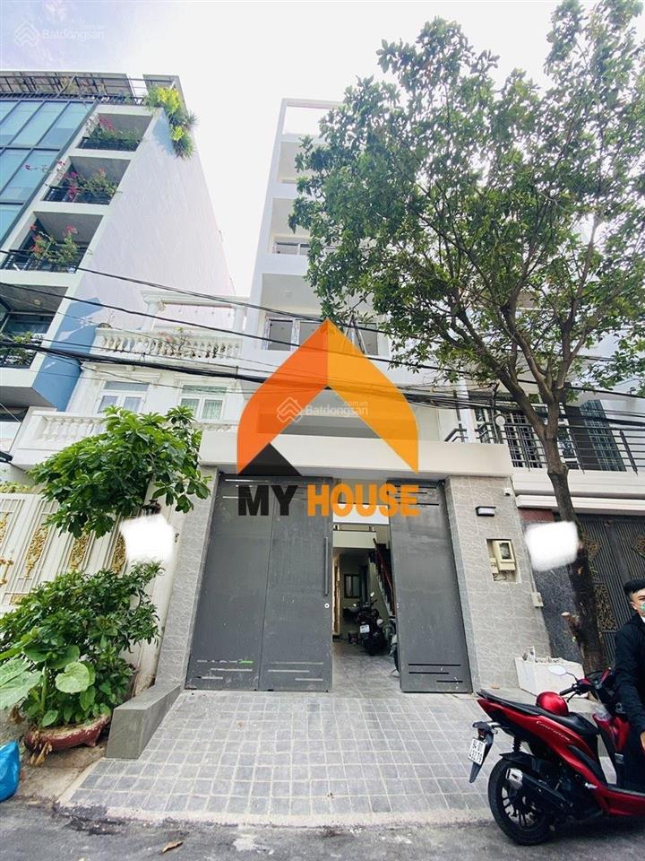 Nhà phố đẹp tuyệt trần sau metro  ap