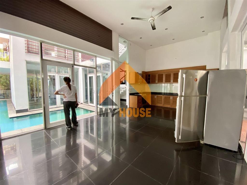 Villa 1000 điểm không có nhưng toạ lạc tt thảo điền  q2