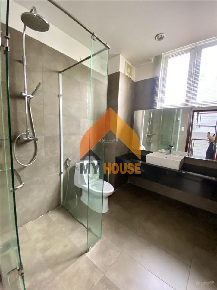 Villa 1000 điểm không có nhưng toạ lạc tt thảo điền  q2