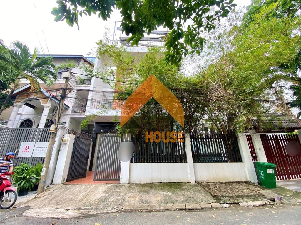 Villa 1000 điểm không có nhưng toạ lạc tt thảo điền  q2
