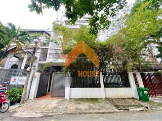 Villa 1000 điểm không có nhưng toạ lạc tt thảo điền  q2