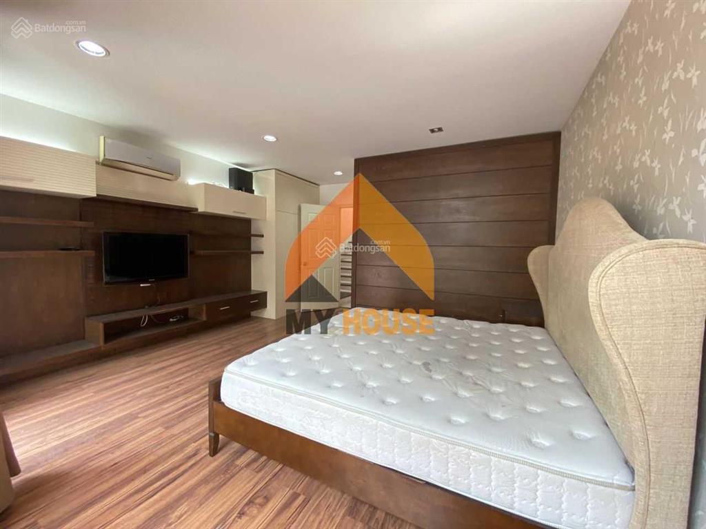 Nhà thảo điền không đẹp không lấy tiền, chỉ 25 tr/th thôi ạ