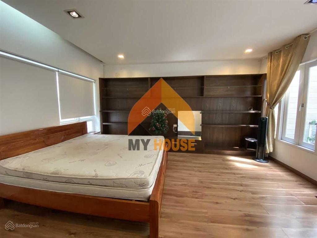 Nhà thảo điền không đẹp không lấy tiền, chỉ 25 tr/th thôi ạ