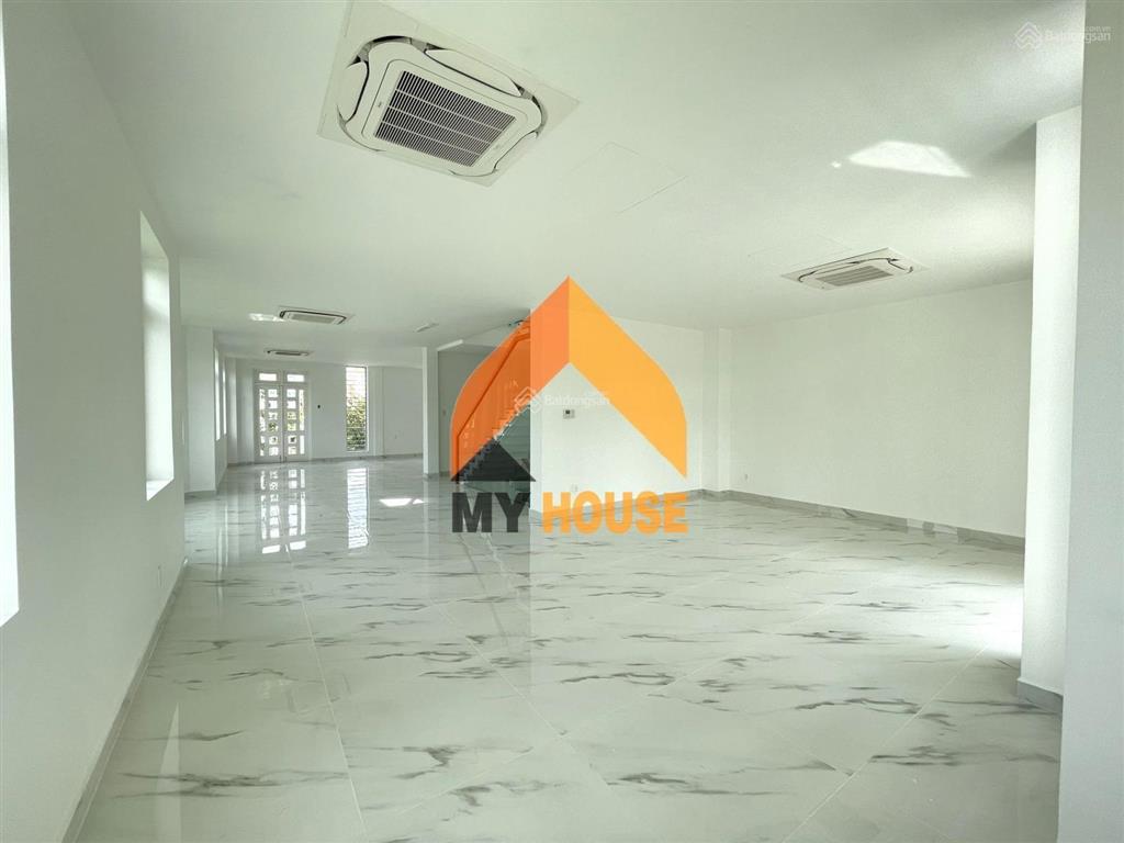 Chấn động villa dạng vp trống suốt đường 20m an phú,  0937 990 ***