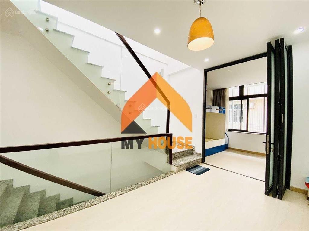 Nhà phố q2 chỉ 20tr mà đẹp quá bà con ơi