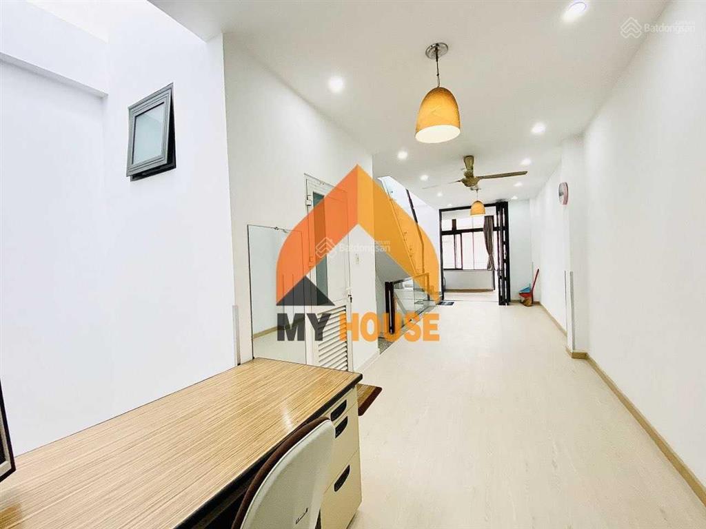 Nhà phố q2 chỉ 20tr mà đẹp quá bà con ơi