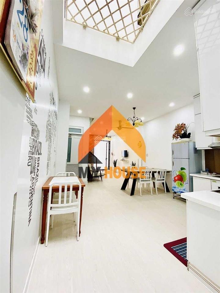 Nhà phố q2 chỉ 20tr mà đẹp quá bà con ơi