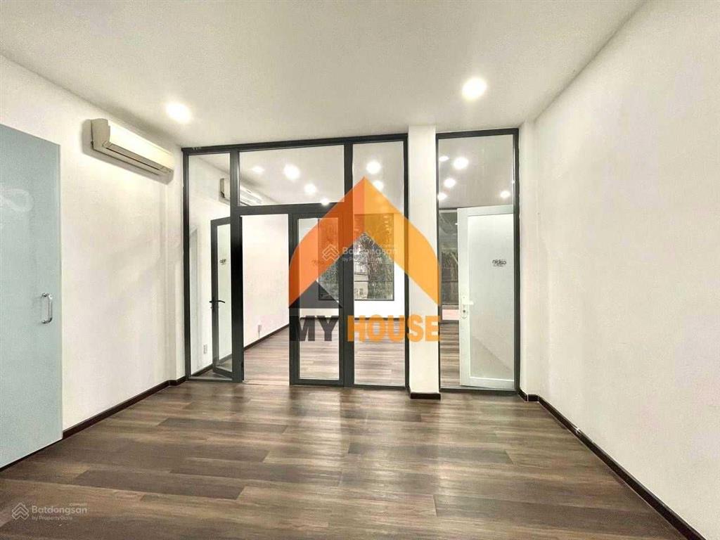 Villa thảo điền giữa mùa đông lạnh giá 330m2