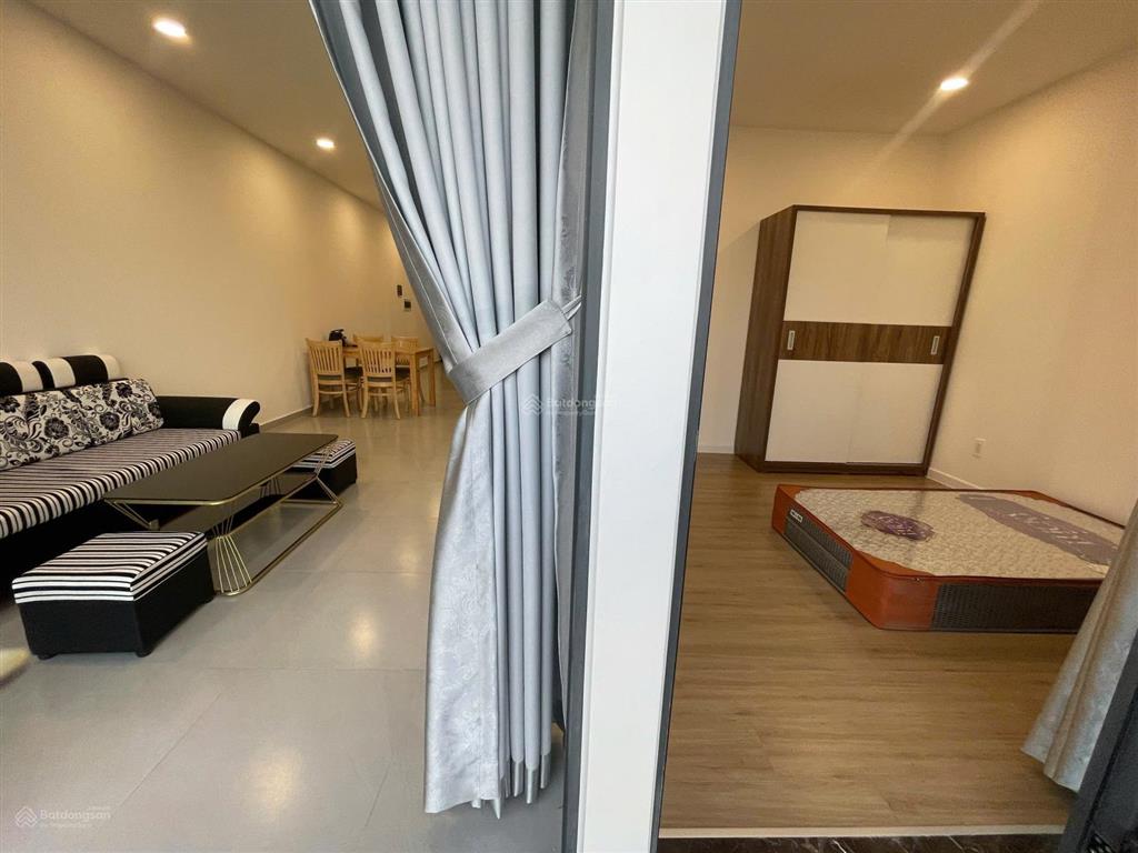 Cho thuê cc quận 9  2pn, 2wc, 73m2, sẵn máy lạnh  6.5 triệu/th.  0919 838 ***