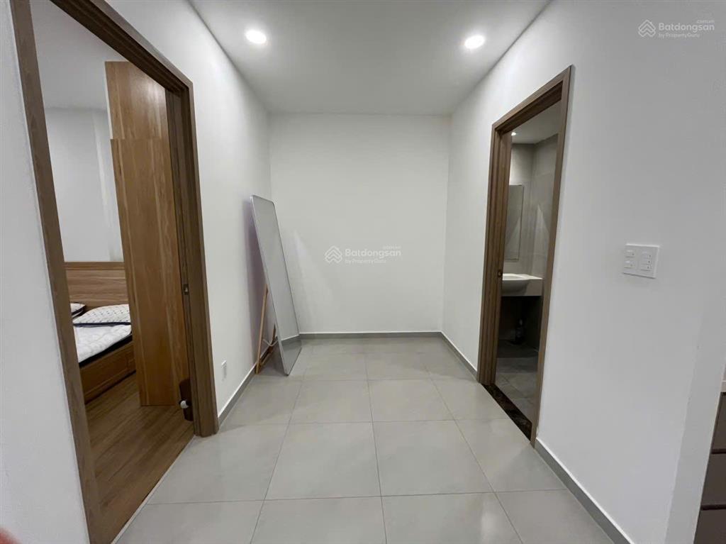 Mt eastmark city, 5.5triệu/th, 65m2, đã trang bị sẵn rèm, máy lạnh, giường, tủ