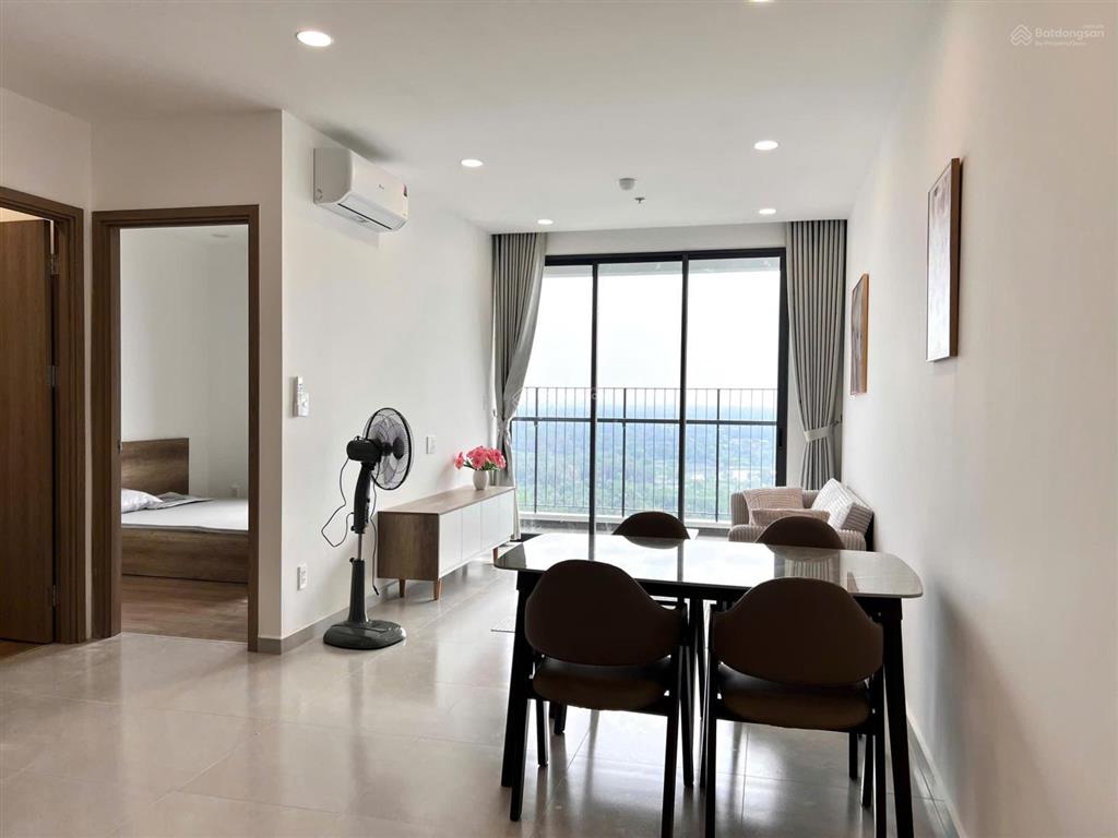 Căn hộ 63m2 full nội thất, đang cho thuê 6,5tr, bán 2,8 tỷ, 091983703