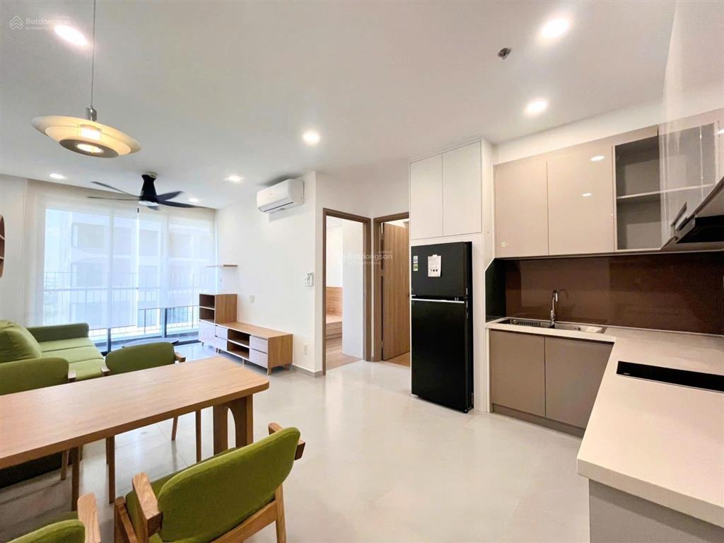Căn hộ 63m2 full nội thất, đang cho thuê 6,5tr, bán 2,8 tỷ, 091983703