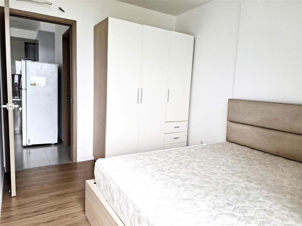 Căn hộ 63m2 full nội thất, đang cho thuê 6,5tr, bán 2,8 tỷ, 091983703