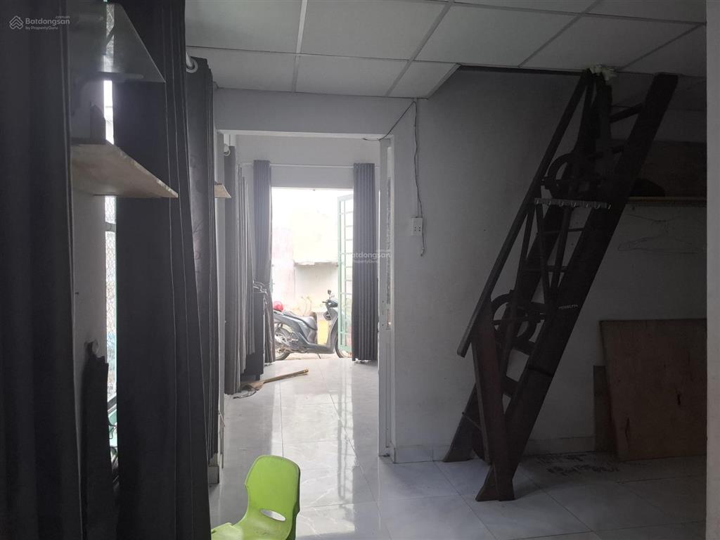 Nhà trọ nguyên căn trệt+lửng gần chợ nguyễn duy trinh, rộng rãi 6,5 triệu/th