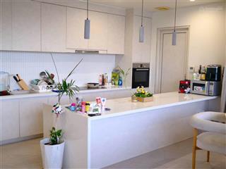 Bán căn hộ diamond island 117m2 3br nội thất cao cấp, tầng cao đông nam view sông, 18.5 tỷ all  in
