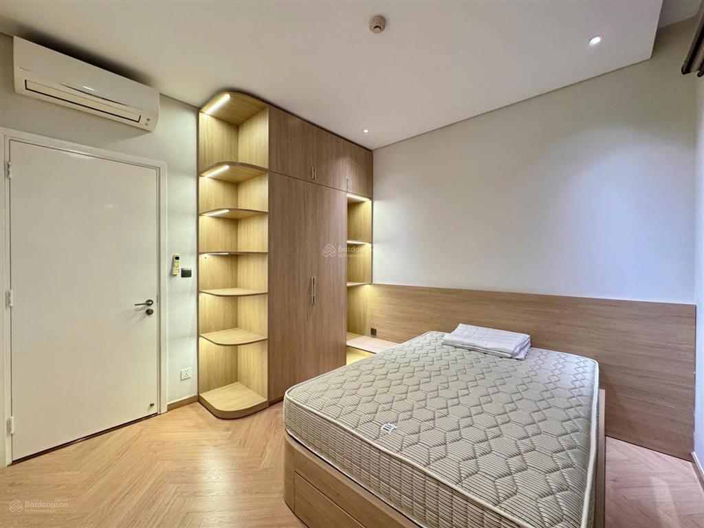 Cho thuê căn hộ chung cư diamond island, 124m2 3pn full nội thất view sông riêng tư chỉ 49tr/tháng