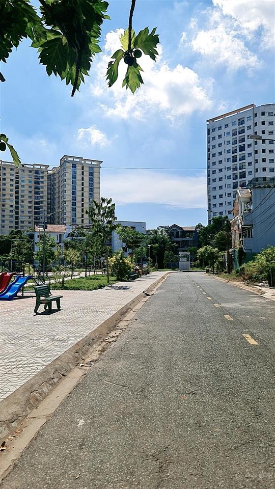 Cần chuyển nhượng đất dự án đông thủ thiêm 6x18m giá đâu tư