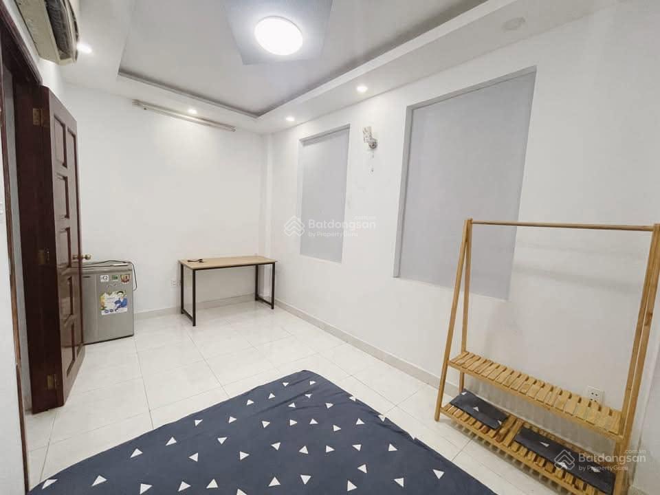 Cho thuê phòng 4,5 triệu 20m2 full nội thất  toilet riêng, bếp riêng  giờ giấc tự do