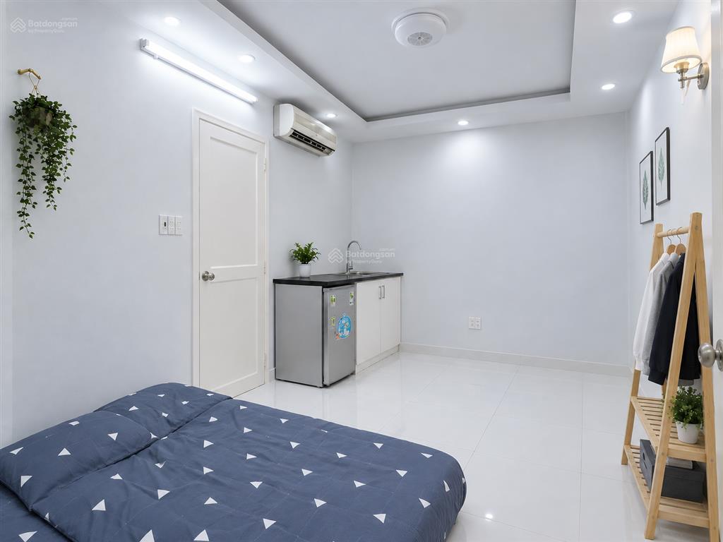 Cho thuê phòng 4,5 triệu 20m2 full nội thất  toilet riêng, bếp riêng  giờ giấc tự do