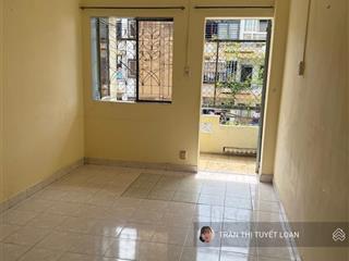 Bán căn hộ chung cư 10 mẫu, q.2. giá 1,870 tỷ (41m2, 1pn, 1wc, sổ hồng).  0918 604 *** c.loan