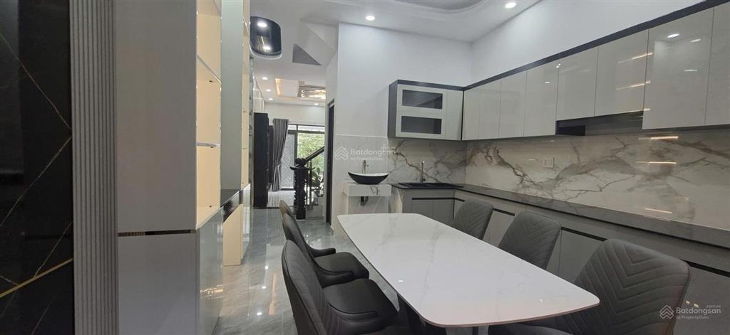 Nhà đẹp 4 tầng, hẻm ô tô đường 385, p.tăng nhơn phú, q.9. giá 7,950 tỷ (5pn, sổ hồng).