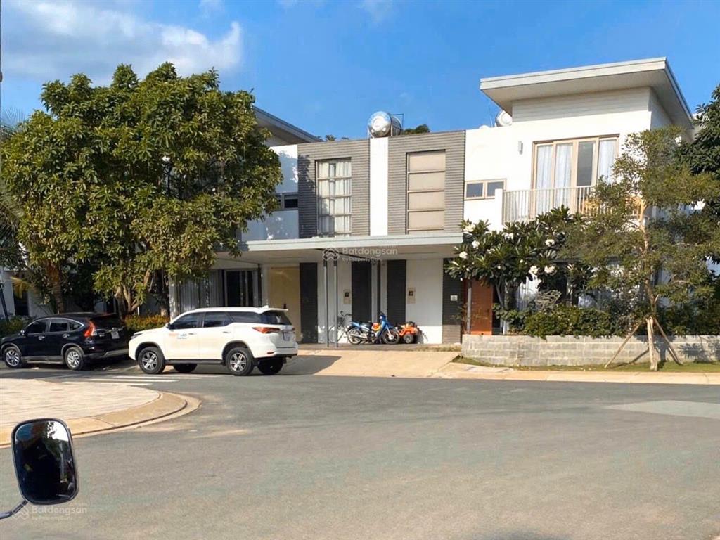 Song lập 320m2, đường 60m, full nội thất, 22 tỷ   0913 978 ***