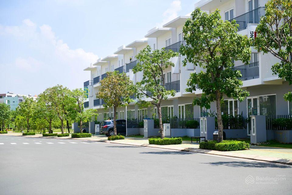Bán biệt thự dragon village, 8 tỷ, 90m2, 4pn + 3wc, chính chủ bán gấp