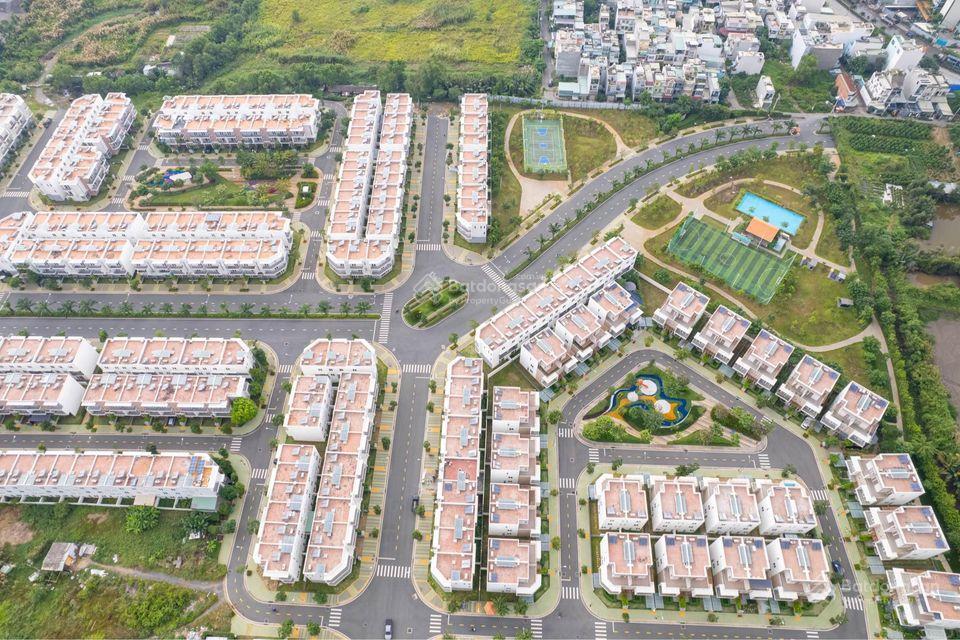 Bán biệt thự dragon village, 8 tỷ, 90m2, 4pn + 3wc, chính chủ bán gấp