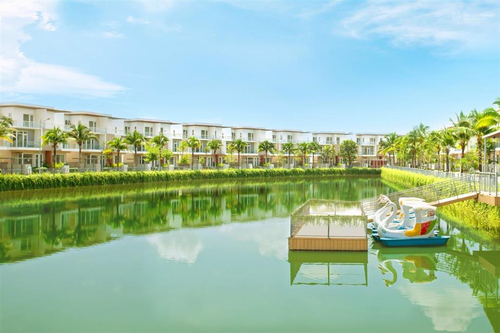 Bán shophouse tại dragon village, 8 tỷ, 105m2, 4pn, 3wc, giá cực chất