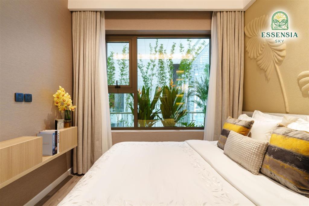 Bán căn hộ 2pn essensia sky view hồ bơi, nội thất sang trọng