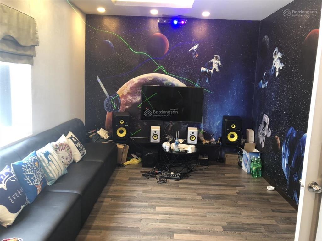 Bán 1 cặp biệt thự đơn lập villa park , ngang 34m dài 20m , 1 trệt 2 lầu , đường 20m. vỉa hè 4m