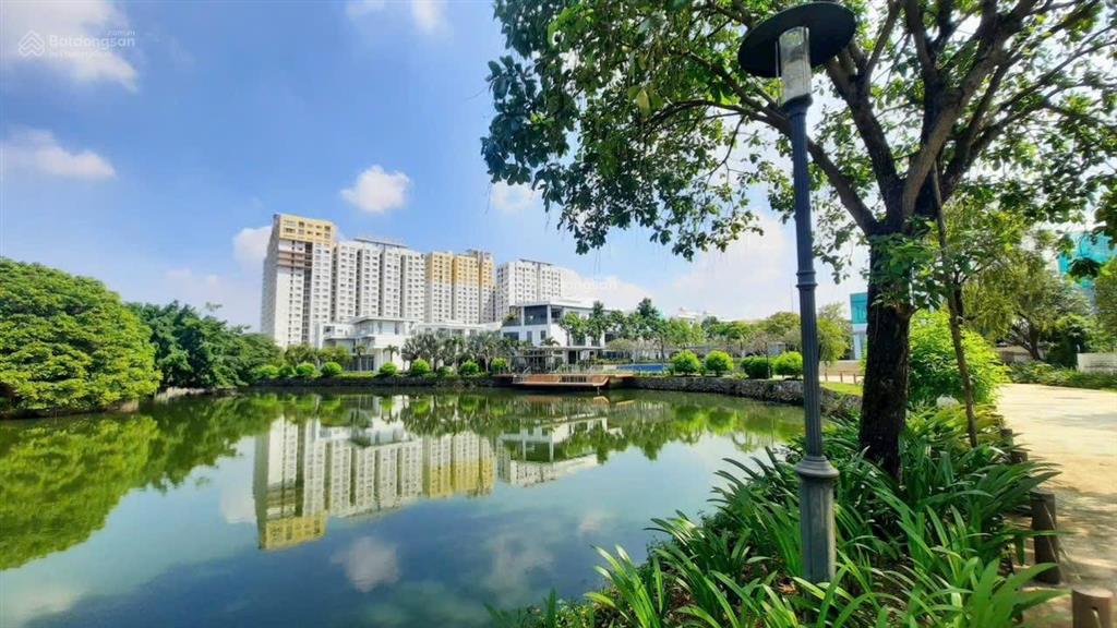 Bán 1 cặp biệt thự đơn lập view 2 mặt sông lucasta khang điền liền kề nhau,mt đường liên phường q9