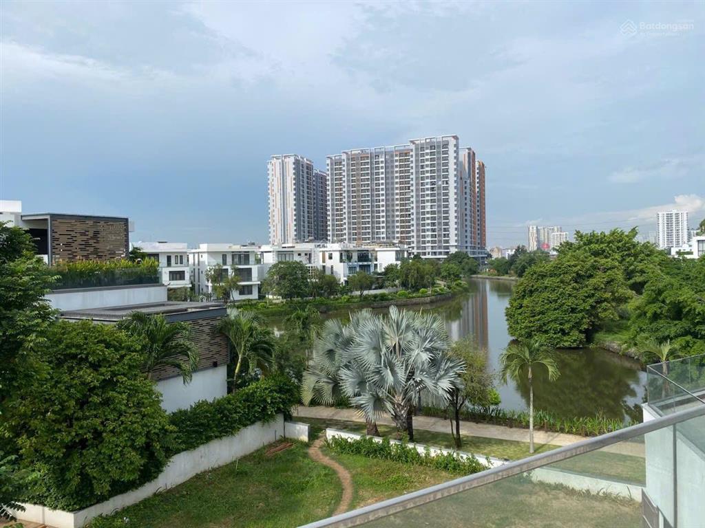 Bán 1 cặp biệt thự đơn lập view 2 mặt sông lucasta khang điền liền kề nhau,mt đường liên phường q9