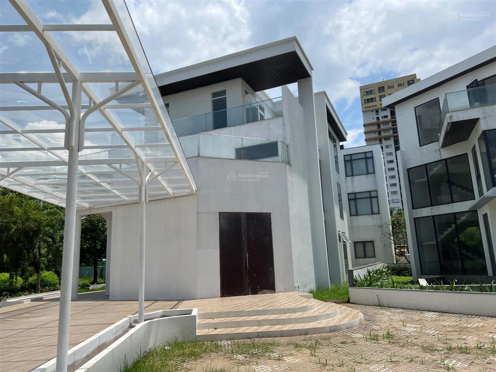 Bán 1 cặp biệt thự đơn lập view 2 mặt sông lucasta khang điền liền kề nhau,mt đường liên phường q9
