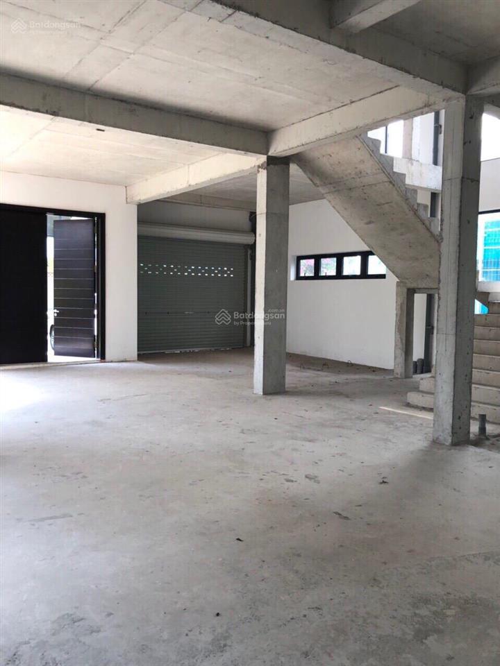 Bán 1 cặp biệt thự đơn lập view 2 mặt sông lucasta khang điền liền kề nhau,mt đường liên phường q9