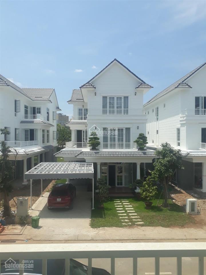 Bán 1 cặp biệt thự đơn lập park riverside 3 mặt tiền đường view sông q9, có hồ bơi riêng, thang máy