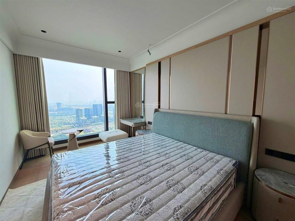 Đi định cư cần bán căn president jw marriott grand marina đập thông 2 căn 237m2 160 tỷ view sông