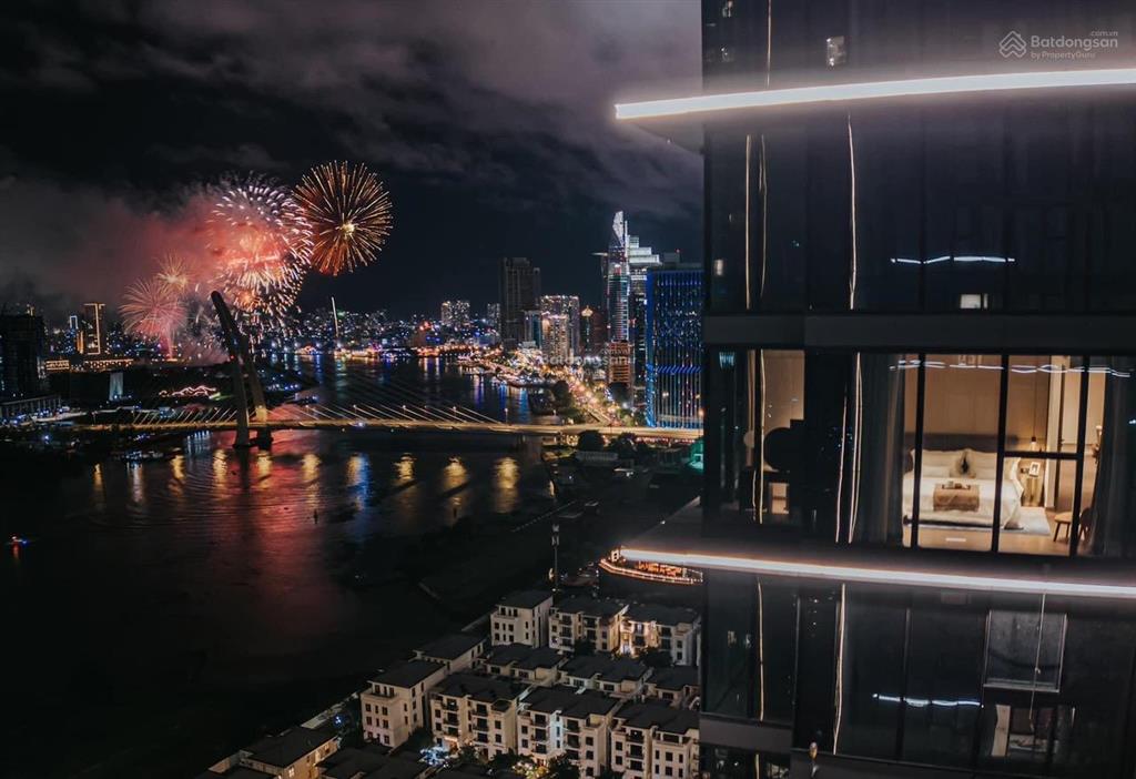 Đi định cư cần bán căn president jw marriott grand marina đập thông 2 căn 237m2 160 tỷ view sông