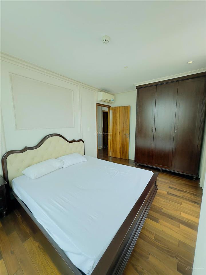 Cho thuê căn 3pn giá tốt dự án leman luxury, quận 3 chỉ 35tr full nội thất xách vali vào ở