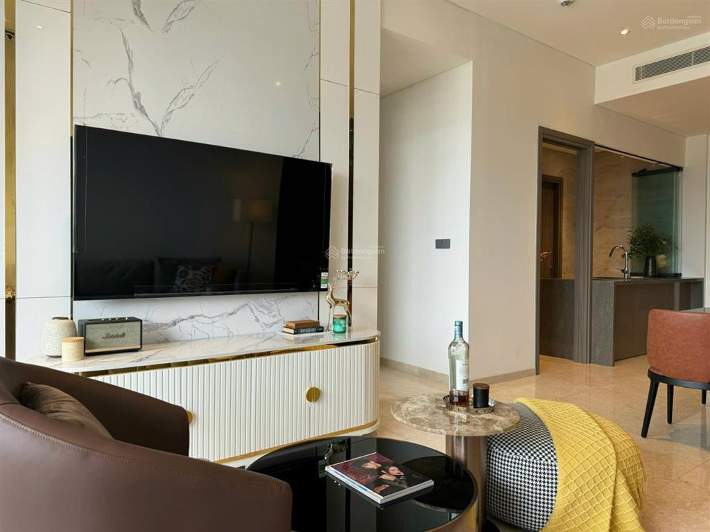 Cho thuê căn hộ 3pn cao cấp the marq, view trực diện quận 1 và sông, có bồn tắm nằm,  0976 940 ***