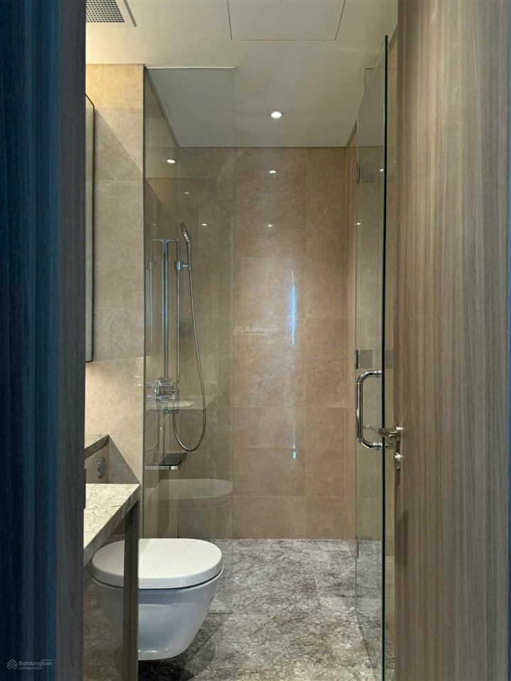Cho thuê căn hộ 3pn cao cấp the marq, view trực diện quận 1 và sông, có bồn tắm nằm,  0976 940 ***