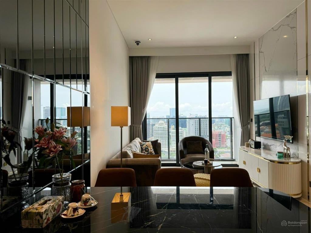 Cho thuê căn hộ 3pn cao cấp the marq, view trực diện quận 1 và sông, có bồn tắm nằm,  0976 940 ***