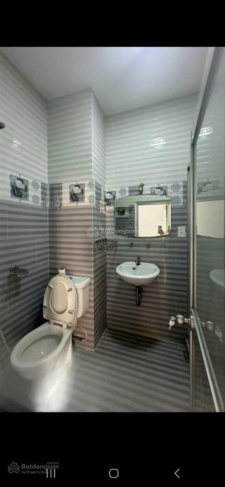 Bán nhà mặt tiền hẻm xe hơi 10m lý chính thắng thông ra đường hai bà trưng, quận 3, 1 trệt 4 lầu