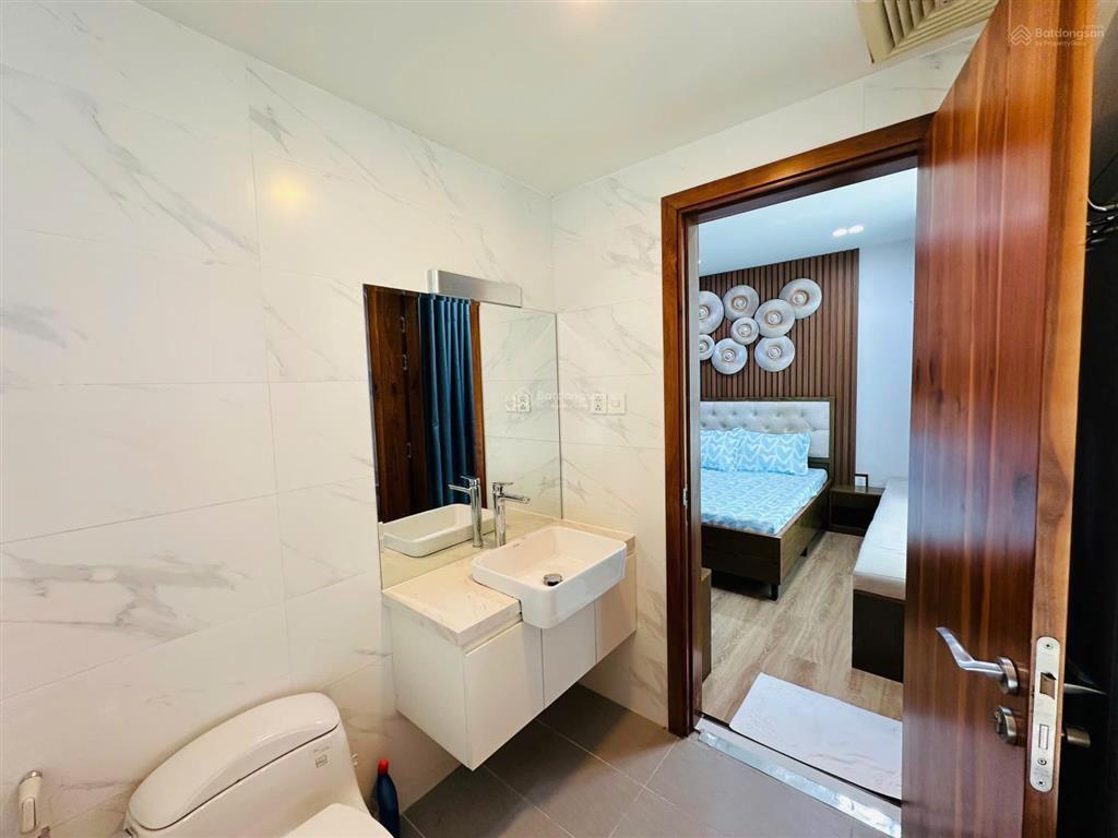 Cho thuê căn hộ view bitexco, tòa nhà leman luxury, quận 3 (cũ), chỉ 10 phút đi bộ ra cv tao dan