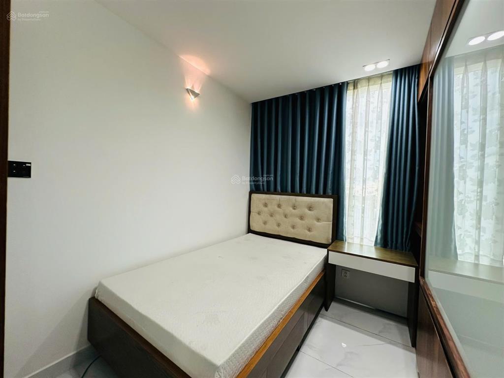 Cho thuê căn hộ view bitexco, tòa nhà leman luxury, quận 3 (cũ), chỉ 10 phút đi bộ ra cv tao dan