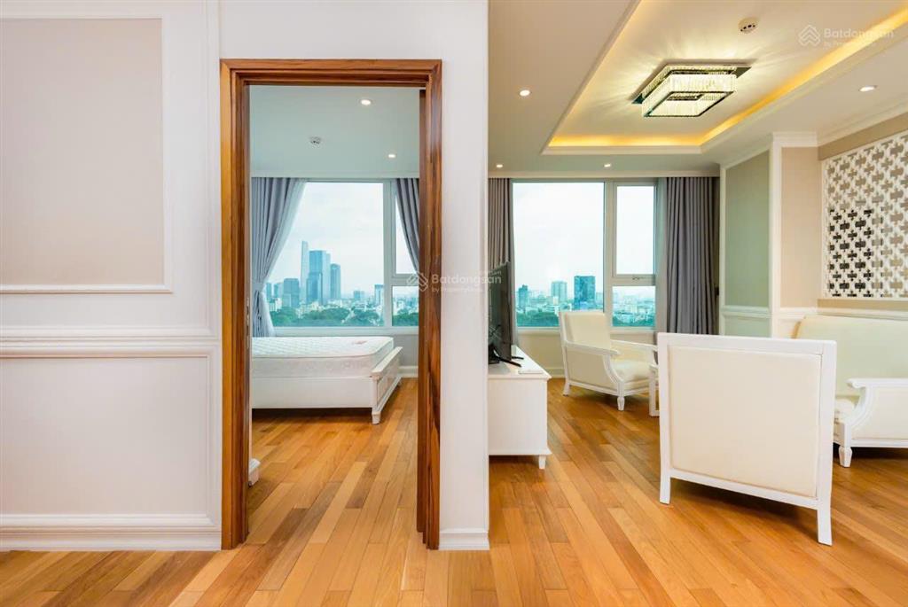 Cho thuê căn hộ view trực diện chợ bến thành và bitexco quận 1, chỉ 30tr/tháng.  0976 940 ***